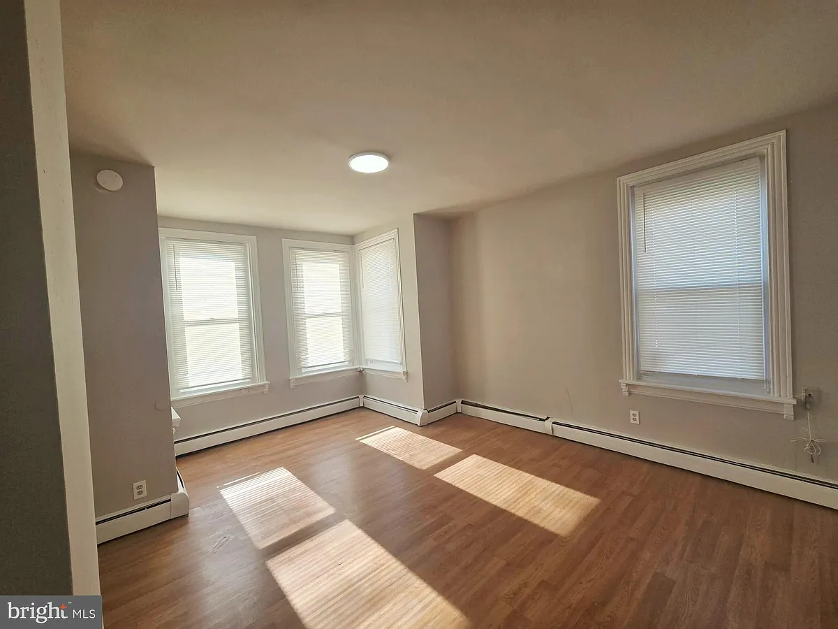 Photo 2 of 11 - 5526 N Mascher St #2 - Philadelphia, PA Building Photo - 5526 N Mascher St #2