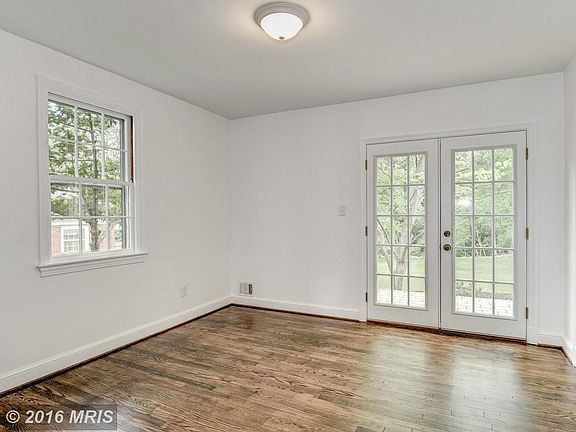 5th image of 6416 Shady Ln