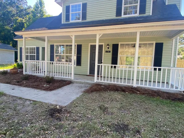 174 Sterling Creek Dr, Richmond Hill, GA 31324