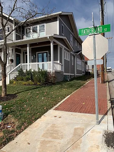 523 Fatherland St #B Photo 1