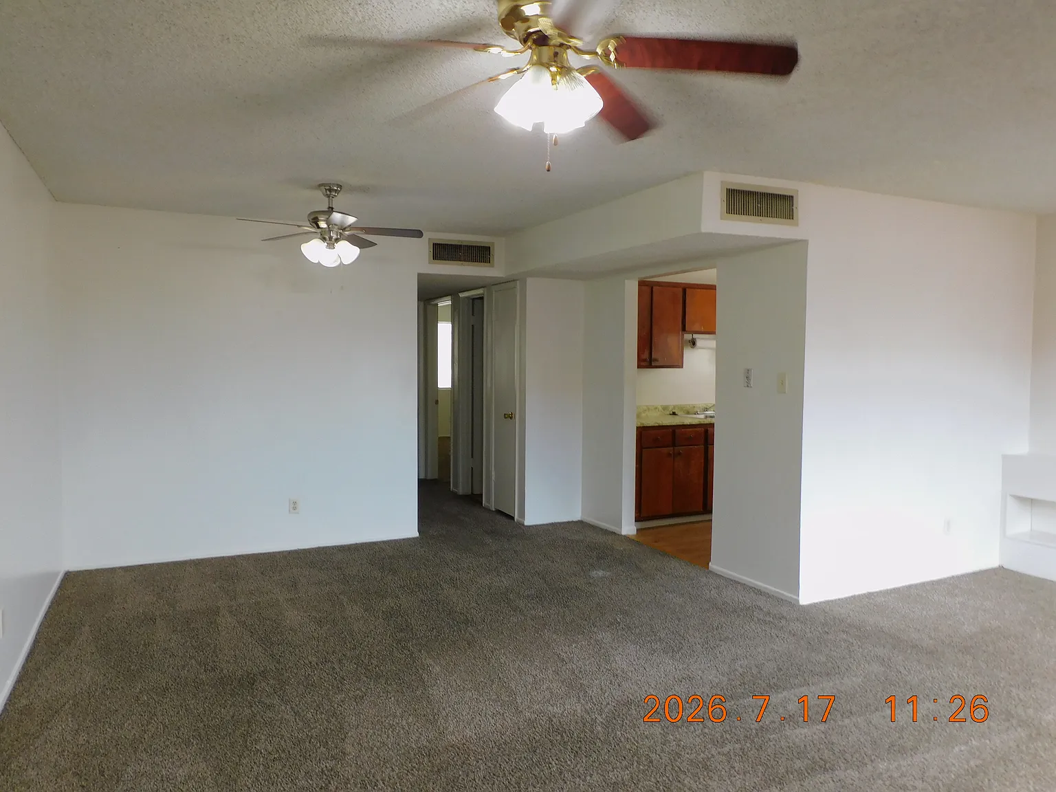 2 bed, $995 — Photo 3