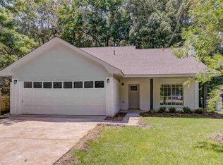 1318 Rosemont Dr, Clinton, MS 39056