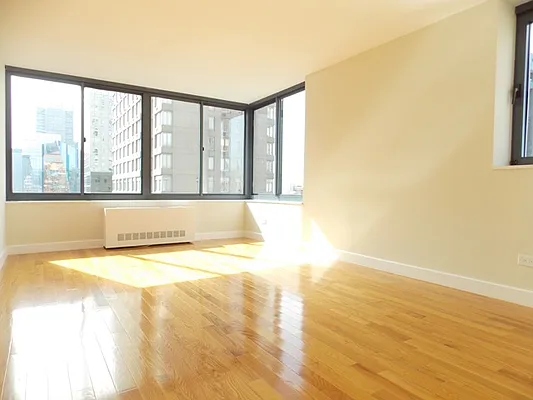 Rented by Stonehenge NYC LLC | media 6