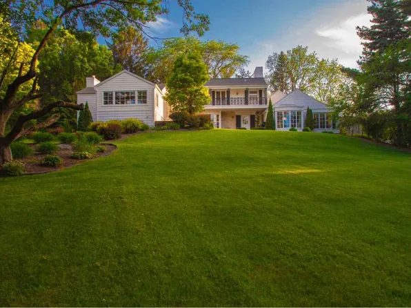 6236 S Highlands Ave, Madison, WI 53705