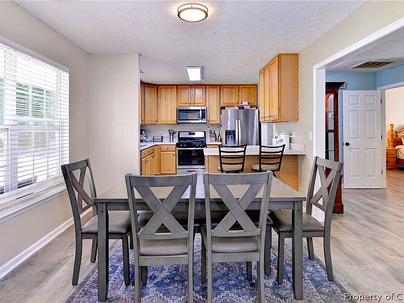 5th image of 5566 Crany Creek Dr