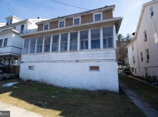 113-115 W Ridge St, Nesquehoning, PA 18240
