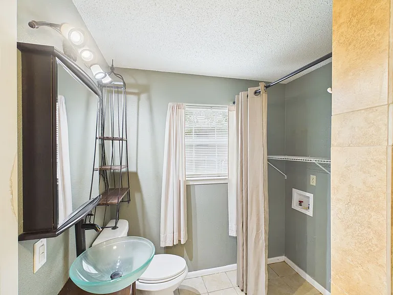 328 Glenmoor Dr — Photo 13