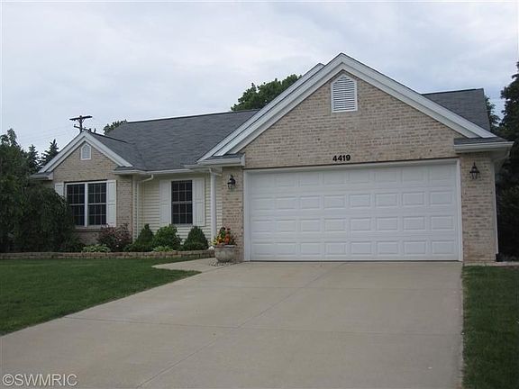 2nd image of 4419 Suffield Woods Ave