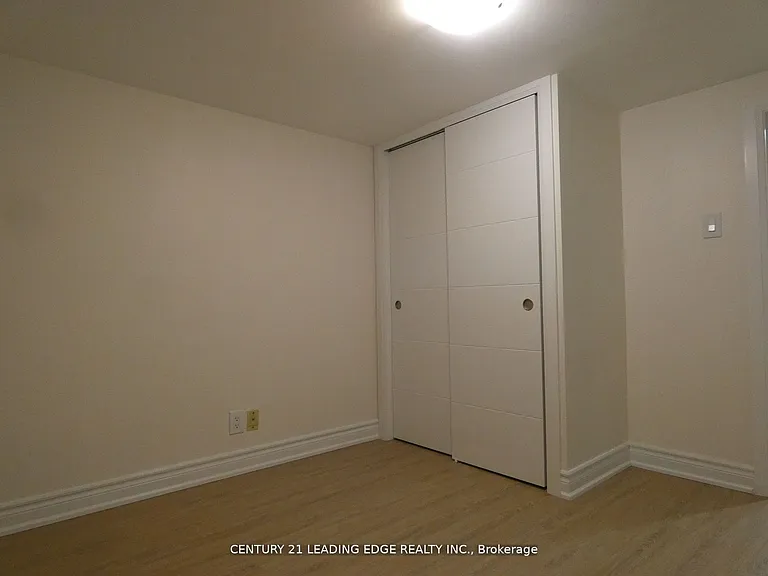 26 Scotswood Rd #LOWER — Photo 12