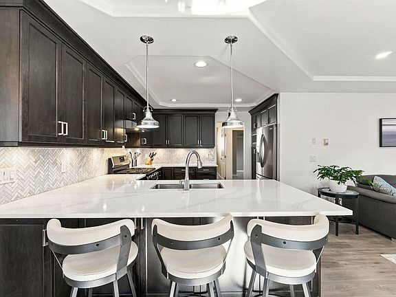4th image of 12172 201b St