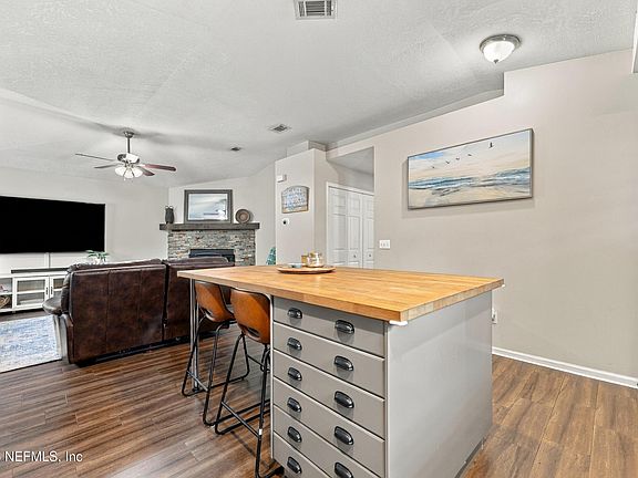 5th image of 1065 HIBISCUS Street