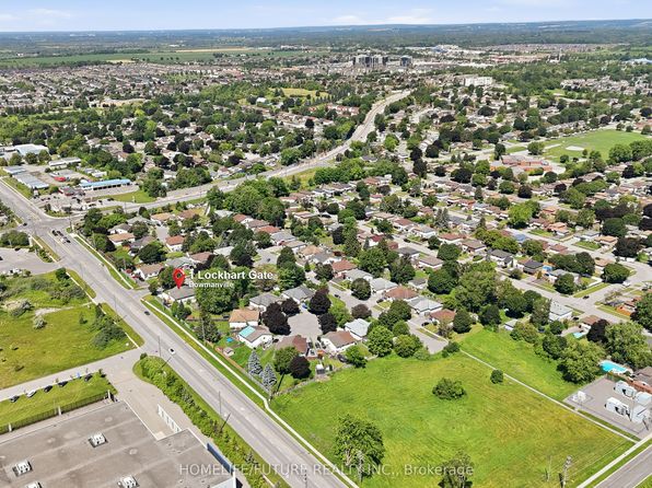1 Lockhart Gate, Clarington, ON L1C 4K9
