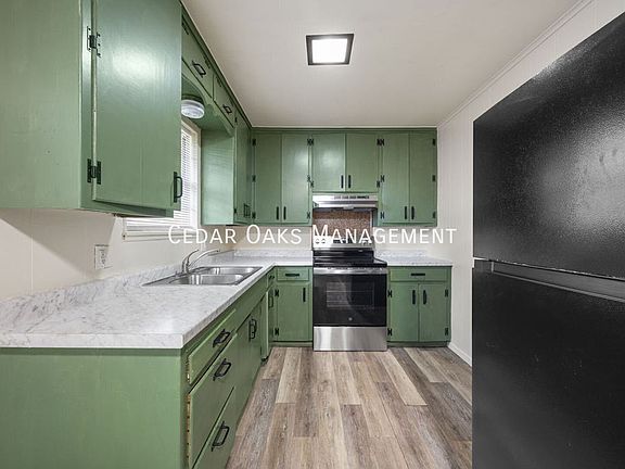 4th image of 805 Morrison Pl