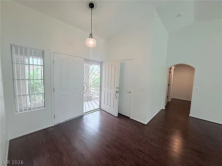 9709 Blue Bell Dr — Photo 4