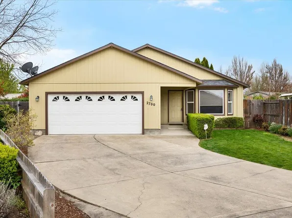 2700 Brae Dr, Medford, OR 97501