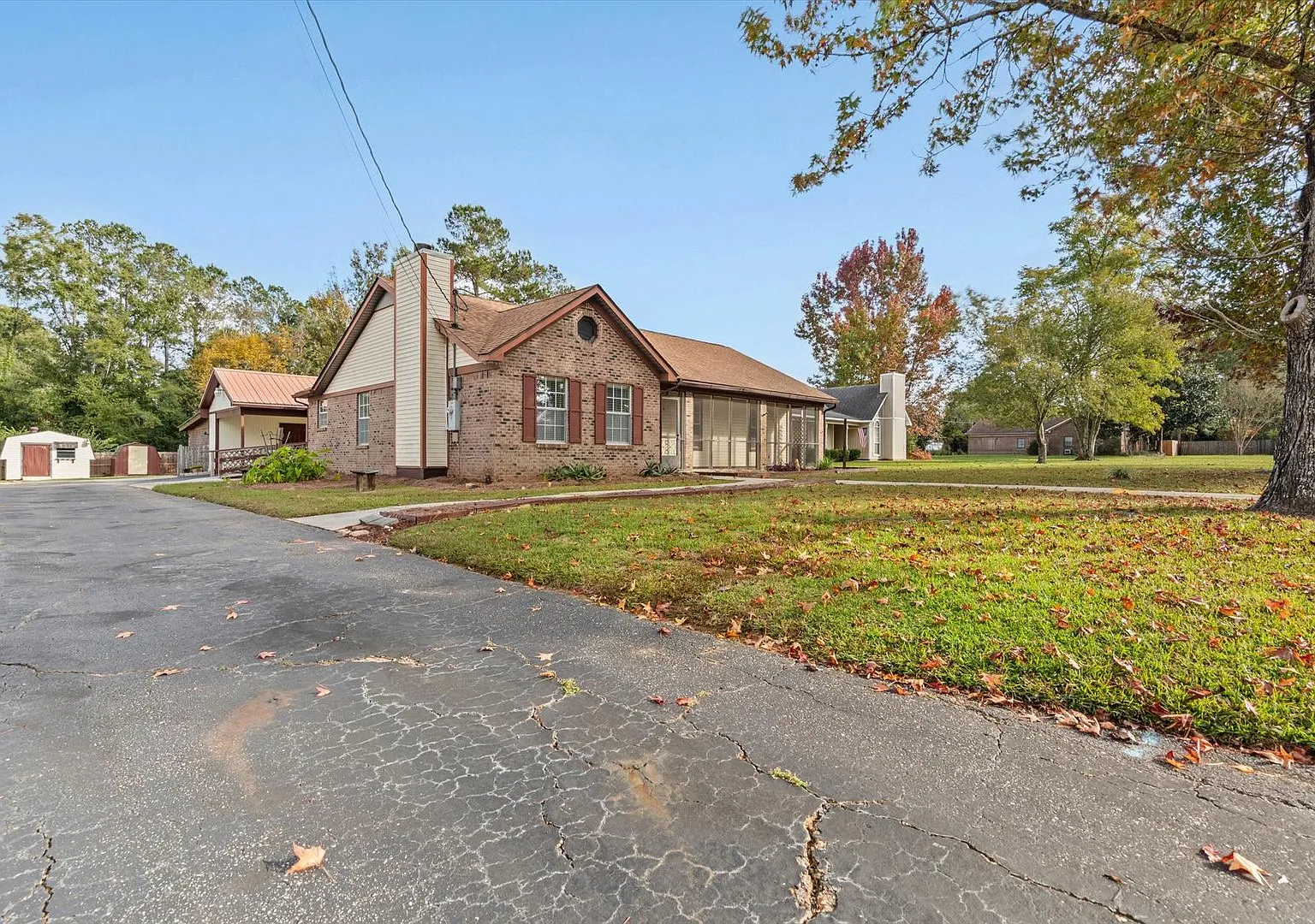 Charming Fairhope Home for Rent Convenient Location & Great Outdoor Space! — Photo 3