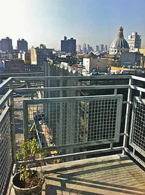 Rented by Microsoft Realty | media 17