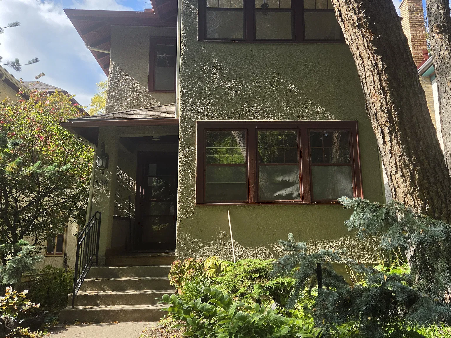 2 bed, 1250 sqft, $1,800 — Photo 1