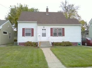 1114 4th Ave S, Moorhead, MN 56560