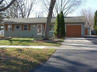 8322 Mildred Rd, Loves Park, IL 61115