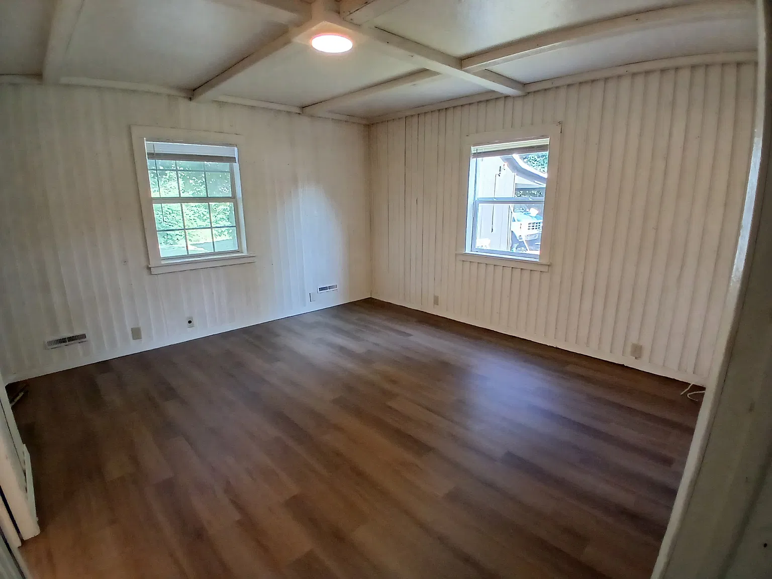 206 Chance St — Photo 2