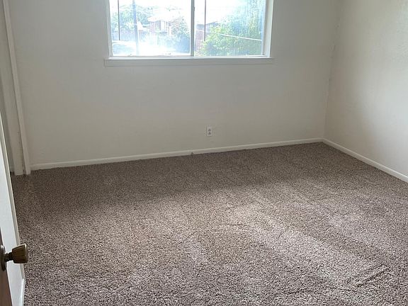 4th image of 2309 Valley Forge Ave #D