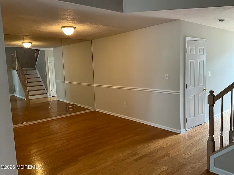67 Daniele Dr — Photo 2