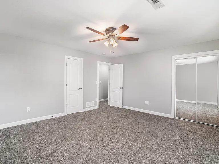 University Park TownHomes - 16432 — Photo 23