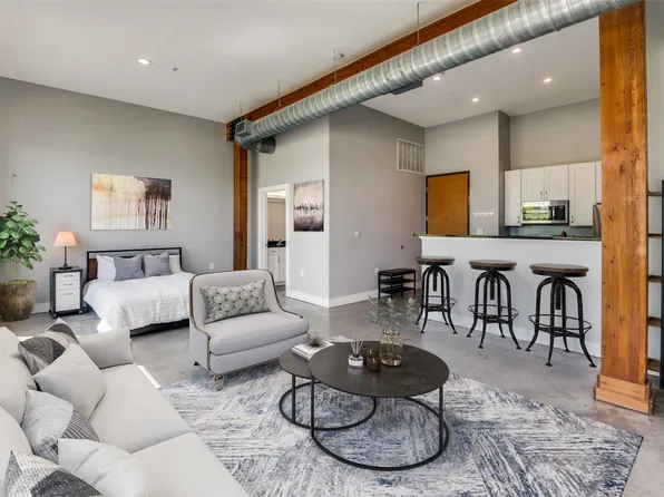 2502 Live Oak St APT 226, Dallas, TX 75204