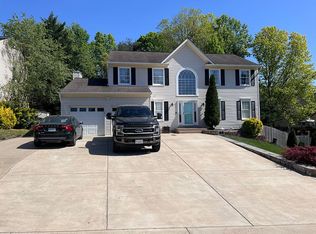 2 Forest Vista Ln, Stafford, VA 22554