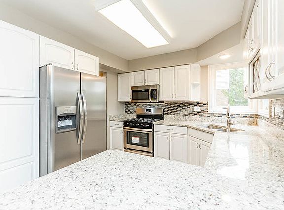 4th image of 14618 S Mallard Dr