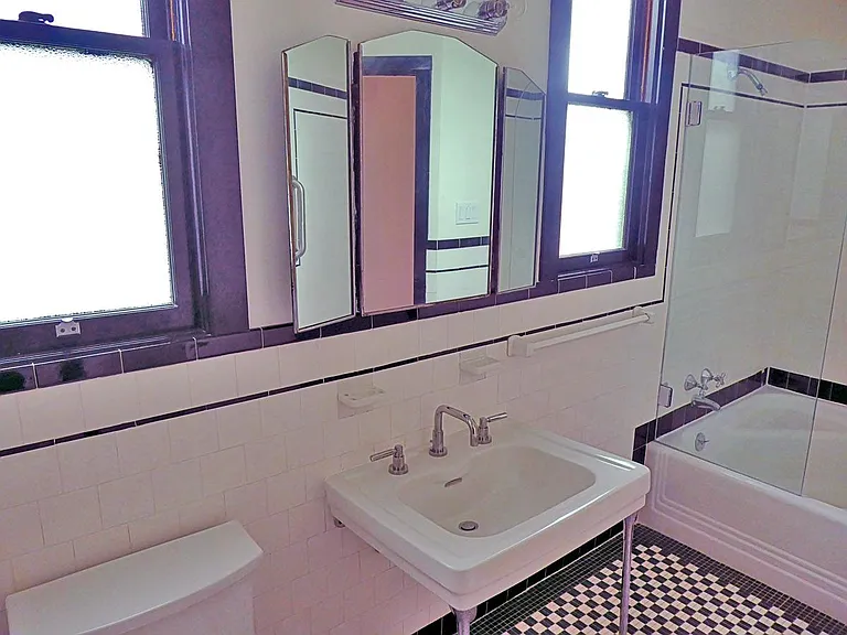 185 Beaver St — Photo 26