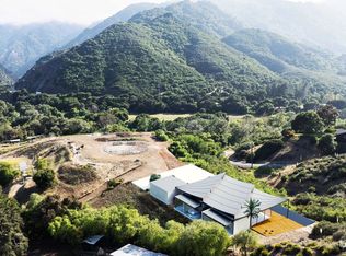 597 Mountain Green Rd, Calabasas, CA 91302