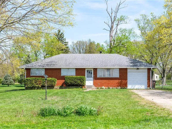 9915 Little Richmond Rd, Brookville, OH 45309