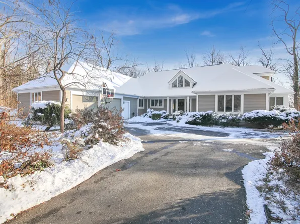 20 Newell Lane, Glastonbury, CT 06033