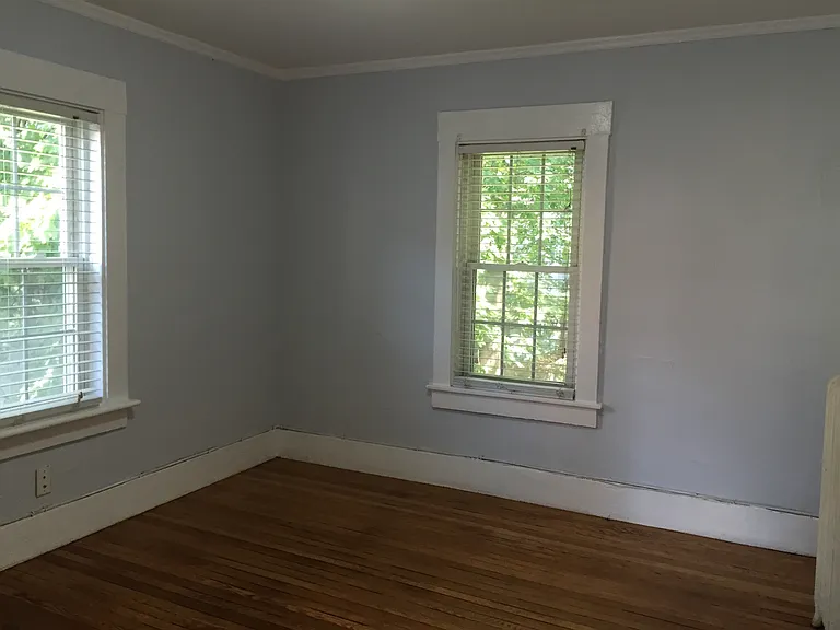 365 Harvard St — Photo 6