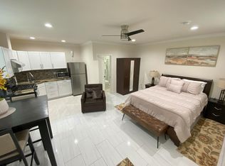 12706 Blythe St, North Hollywood, CA 91605