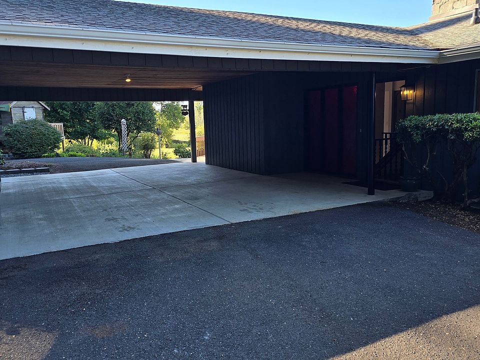 1st image of 16205 NE 189th Cir