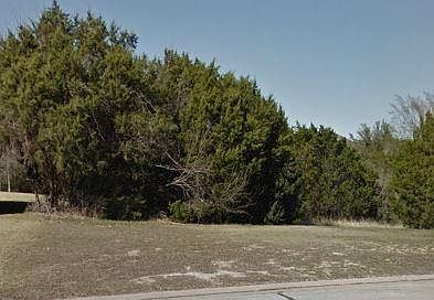 2nd image of 104 Tranquil Ct
