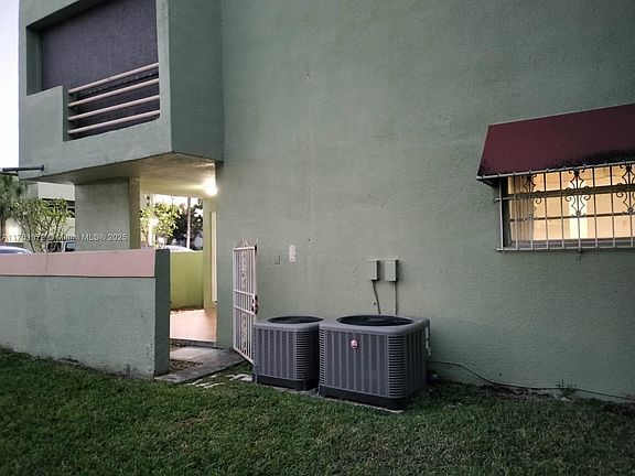 2nd image of 11183 NW 7th St #106-20