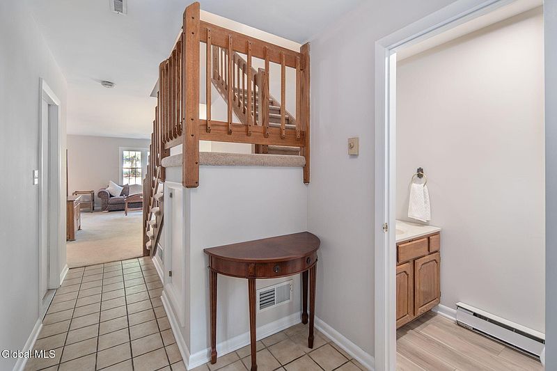 4th image of 3028 Squire Boulevard