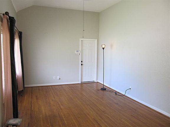 5th image of 1645 Skyline Dr