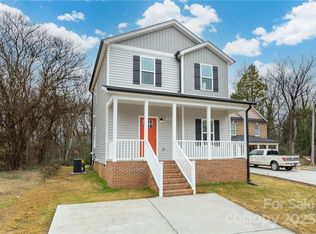 366 Camden Ct NW, Concord, NC 28027