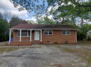 1933 Westhill Dr, Fayetteville, NC 28304