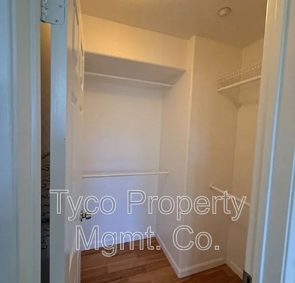2709 Apricot Ct — Photo 13