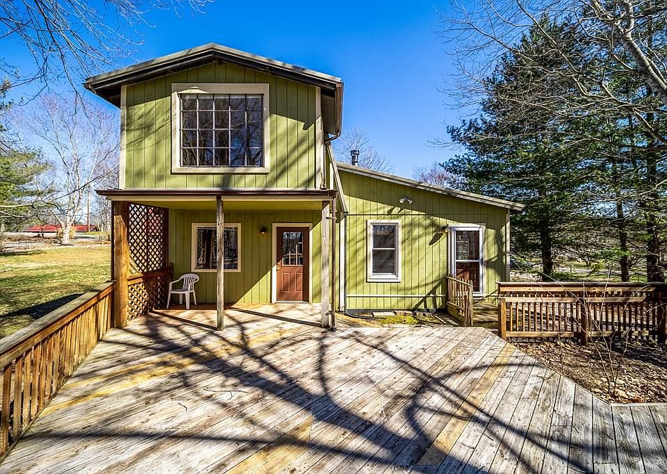 1st image of 2038 Lakeview Dr