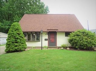1827 Lancaster St, Cuyahoga Falls, OH 44221