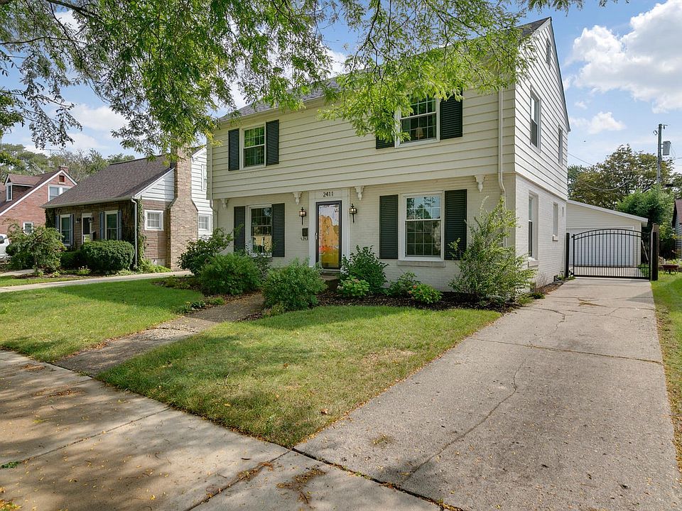 2411 Lincoln Rd Kenosha WI-large-001-2-0