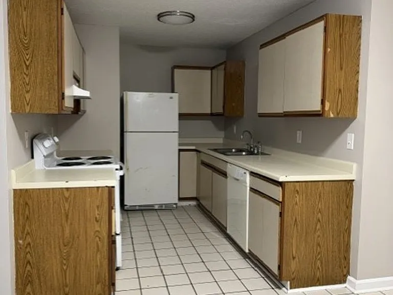 3603 Martindale Dr — Photo 14