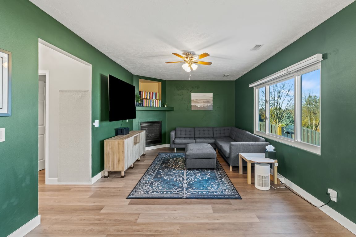 next background image